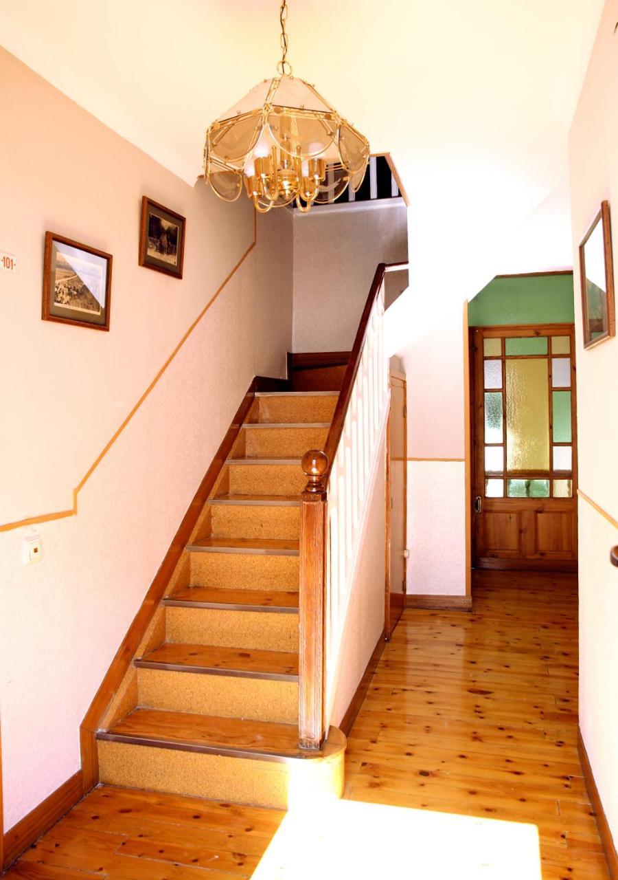 Hostal Fonda Prat Пучсерда Экстерьер фото